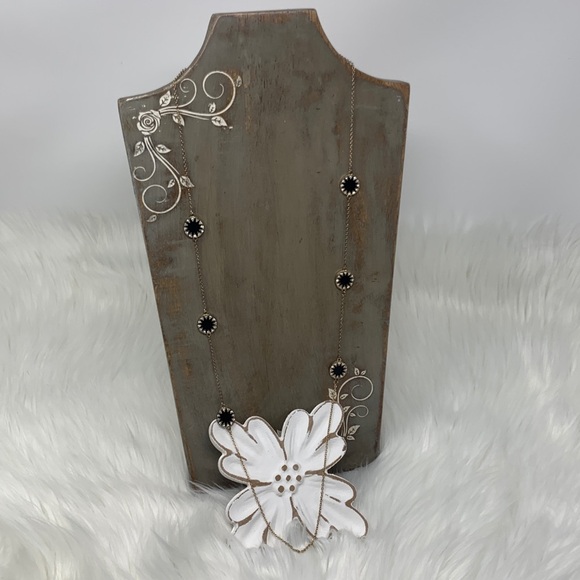 Black & Gold Tone Necklace with Faux Crystals - Picture 2 of 5